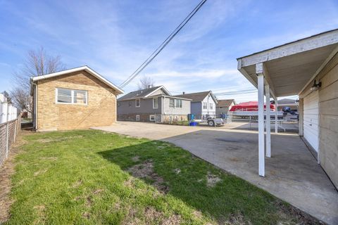Tiny photo for 1706 N 15th Avenue, Melrose Park, IL 60160 (MLS # 12619003)