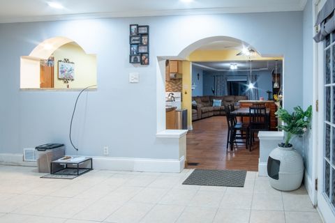 Tiny photo for 15222 Hamlin Avenue, Midlothian, IL 60445 (MLS # 12567488)