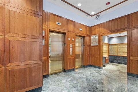 Tiny photo for 100 E Walton Street #33A, Chicago, IL 60611 (MLS # 12495604)