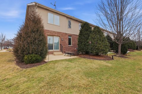 Tiny photo for 301 Nicole Way, Itasca, IL 60143 (MLS # 12575695)