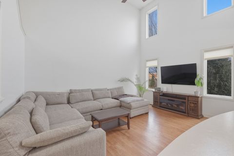 Tiny photo for 301 Nicole Way, Itasca, IL 60143 (MLS # 12575695)