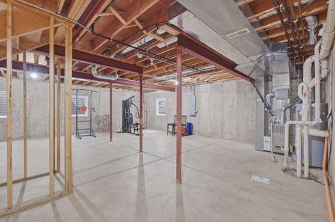 Tiny photo for 301 Nicole Way, Itasca, IL 60143 (MLS # 12575695)