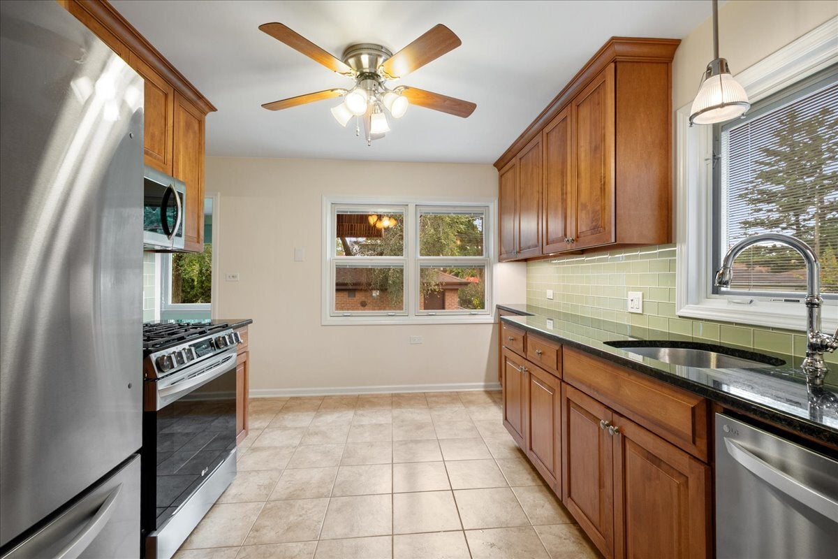 5233 Suffield Court