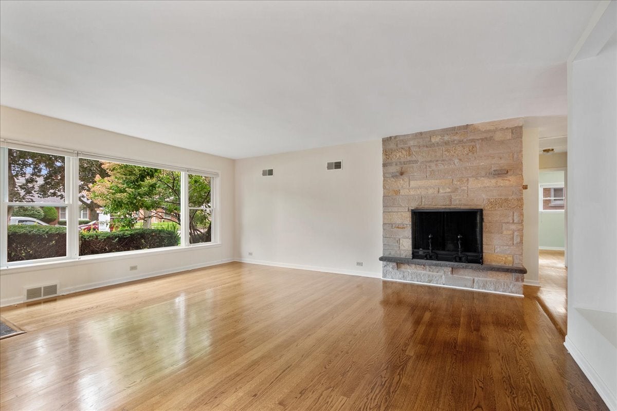5233 Suffield Court