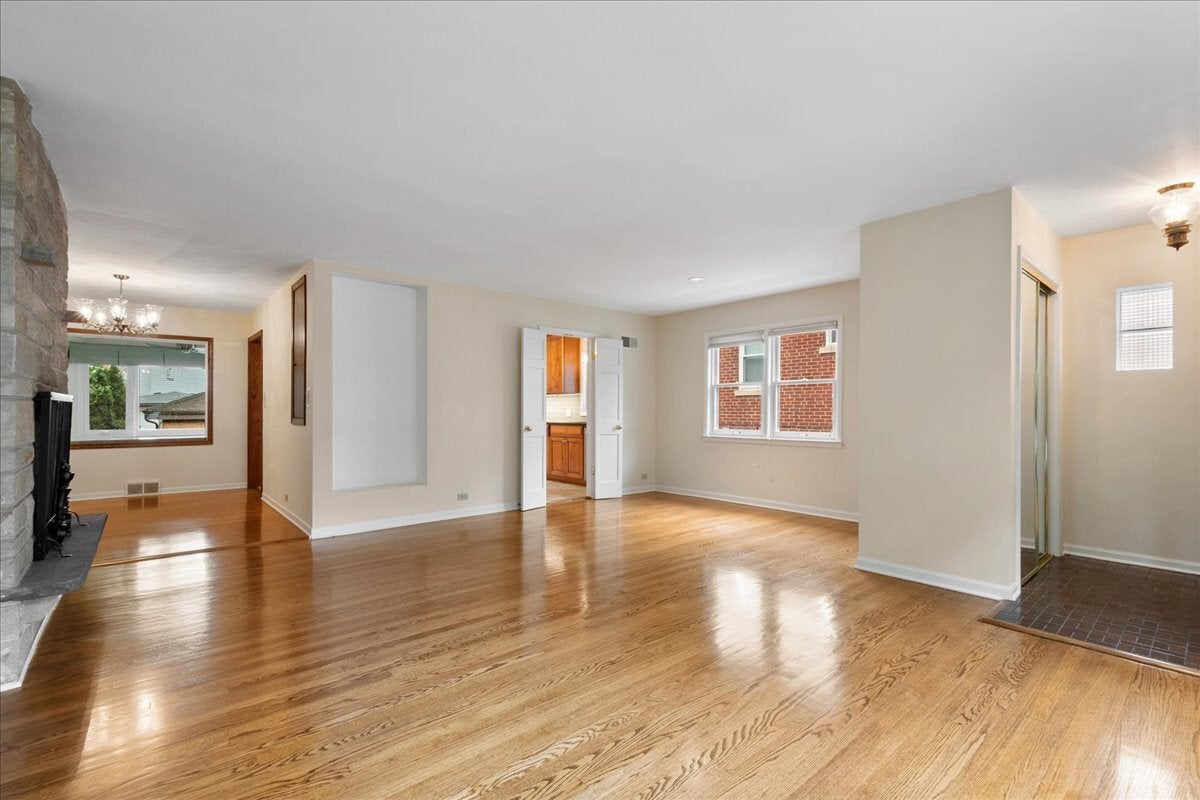 5233 Suffield Court