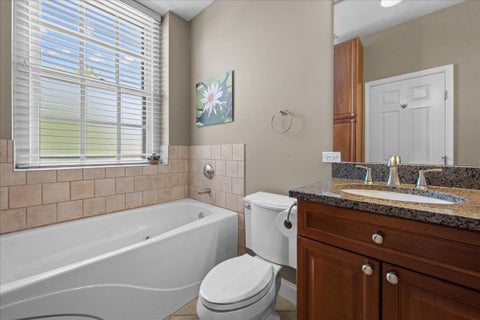 Tiny photo for 25 Ronan Road #204, Highwood, IL 60040 (MLS # 12734404)