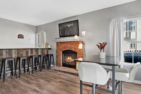 Tiny photo for 909 Brompton Circle, Bolingbrook, IL 60440 (MLS # 12596926)