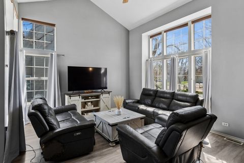 Tiny photo for 909 Brompton Circle, Bolingbrook, IL 60440 (MLS # 12596926)