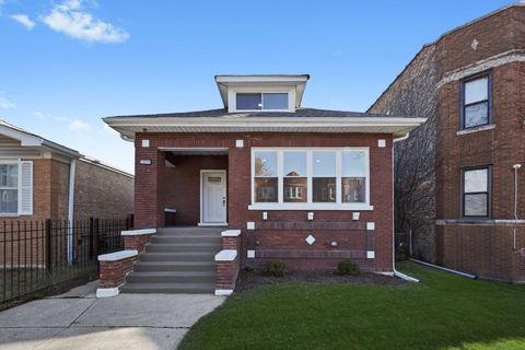 7955 S Harvard Avenue Chicago IL 60620