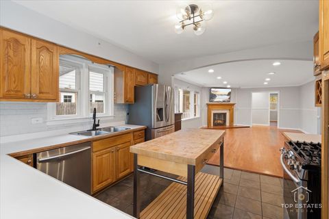 Tiny photo for 1460 Ferndale Avenue, Highland Park, IL 60035 (MLS # 12521677)