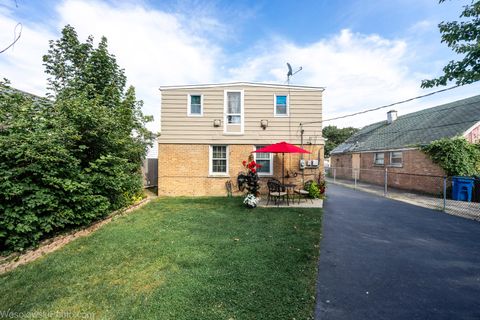 Tiny photo for 2050 N 19th Avenue, Melrose Park, IL 60160 (MLS # 12475446)