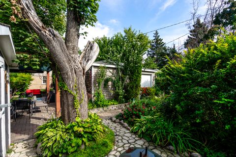 Tiny photo for 2050 N 19th Avenue, Melrose Park, IL 60160 (MLS # 12475446)