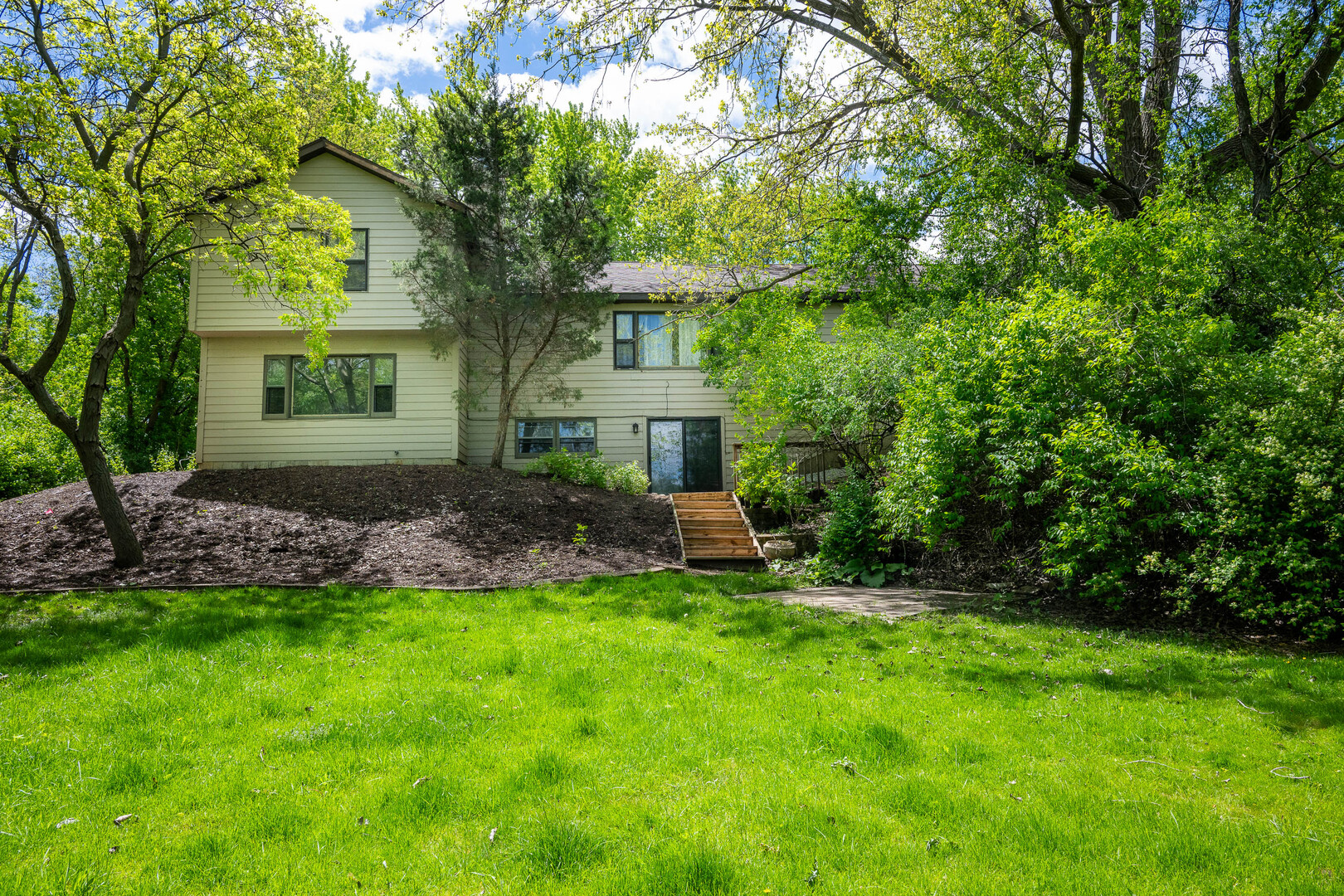 3516 Kings Lair Drive