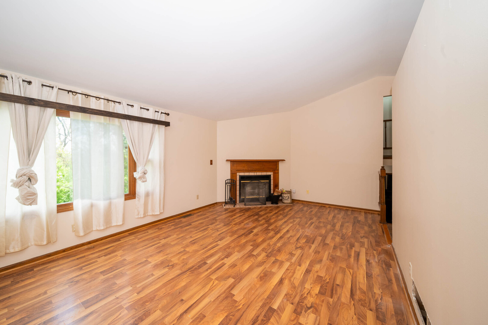 3516 Kings Lair Drive