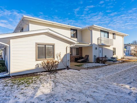 Tiny photo for 159 Chatham Court #B, Bloomingdale, IL 60108 (MLS # 12552411)