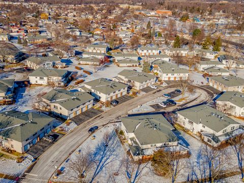 Tiny photo for 159 Chatham Court #B, Bloomingdale, IL 60108 (MLS # 12552411)