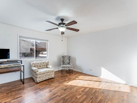 Tiny photo for 159 Chatham Court #B, Bloomingdale, IL 60108 (MLS # 12552411)