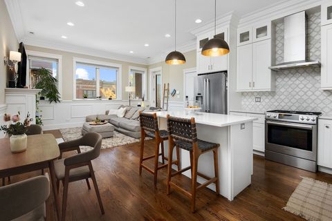 Tiny photo for 3708 N Southport Avenue #3, Chicago, IL 60613 (MLS # 12501553)