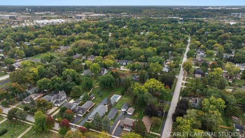 Tiny photo for 28W569 Warrenville Road, Warrenville, IL 60555 (MLS # 12497390)