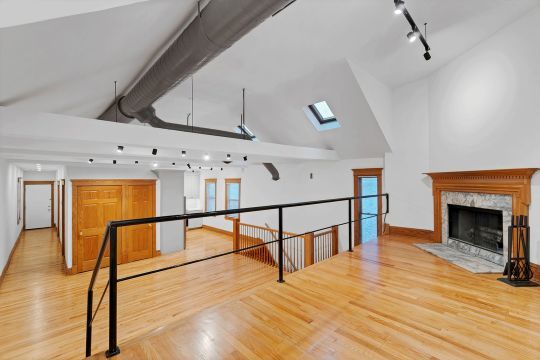 2239 N Clybourn Avenue 2