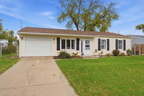 Photo of 709 40th Avenue, East Moline, IL 61244 (MLS # 12795961)