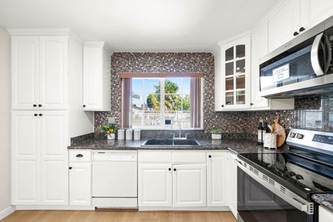 Tiny photo for 3133 Sugar Beet Way, Union City, CA 94587 (MLS # 12666742)