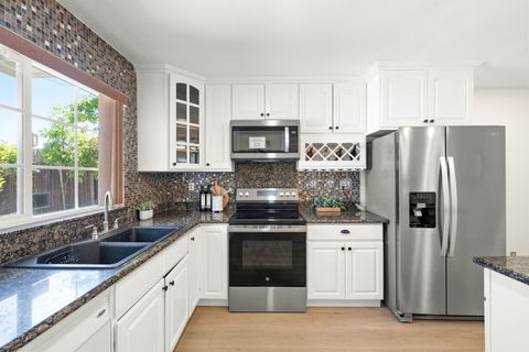 Tiny photo for 3133 Sugar Beet Way, Union City, CA 94587 (MLS # 12666742)
