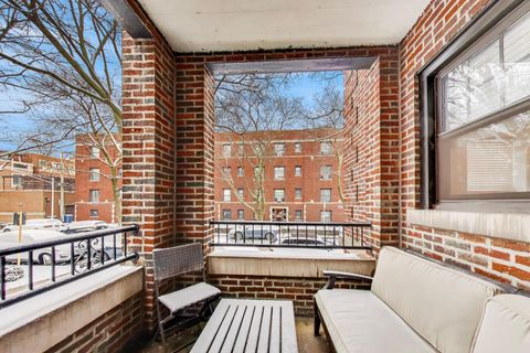 Tiny photo for 2701 N WILTON Avenue #1, Chicago, IL 60614 (MLS # 12610730)