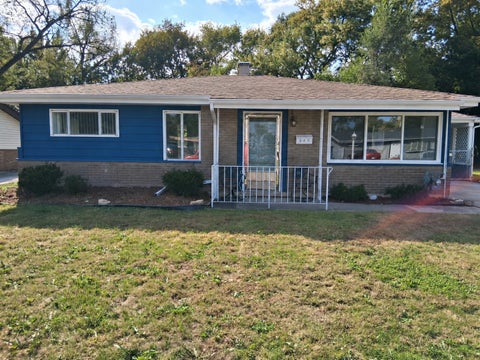 Photo of 385 166th Street, Calumet City, IL 60409 (MLS # 12782627)