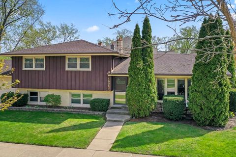 1005 E Orchard Street Arlington Heights IL 60005