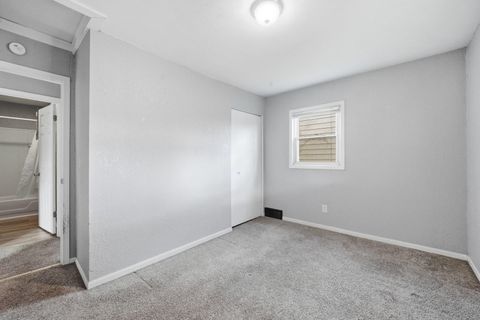 Tiny photo for 3128 Indian Road, Davenport, IA 52802 (MLS # 12549453)