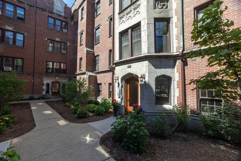Tiny photo for 1113 Holley Court #311, Oak Park, IL 60301 (MLS # 12659416)