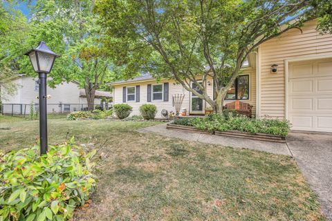 Tiny photo for 1904 Scottsdale Drive, Champaign, IL 61821 (MLS # 12467178)