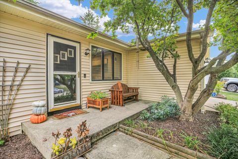 Tiny photo for 1904 Scottsdale Drive, Champaign, IL 61821 (MLS # 12467178)