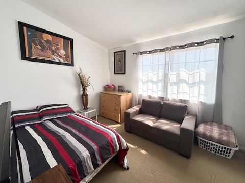 Tiny photo for 1521 Southport Court, Zion, IL 60099 (MLS # 12469047)