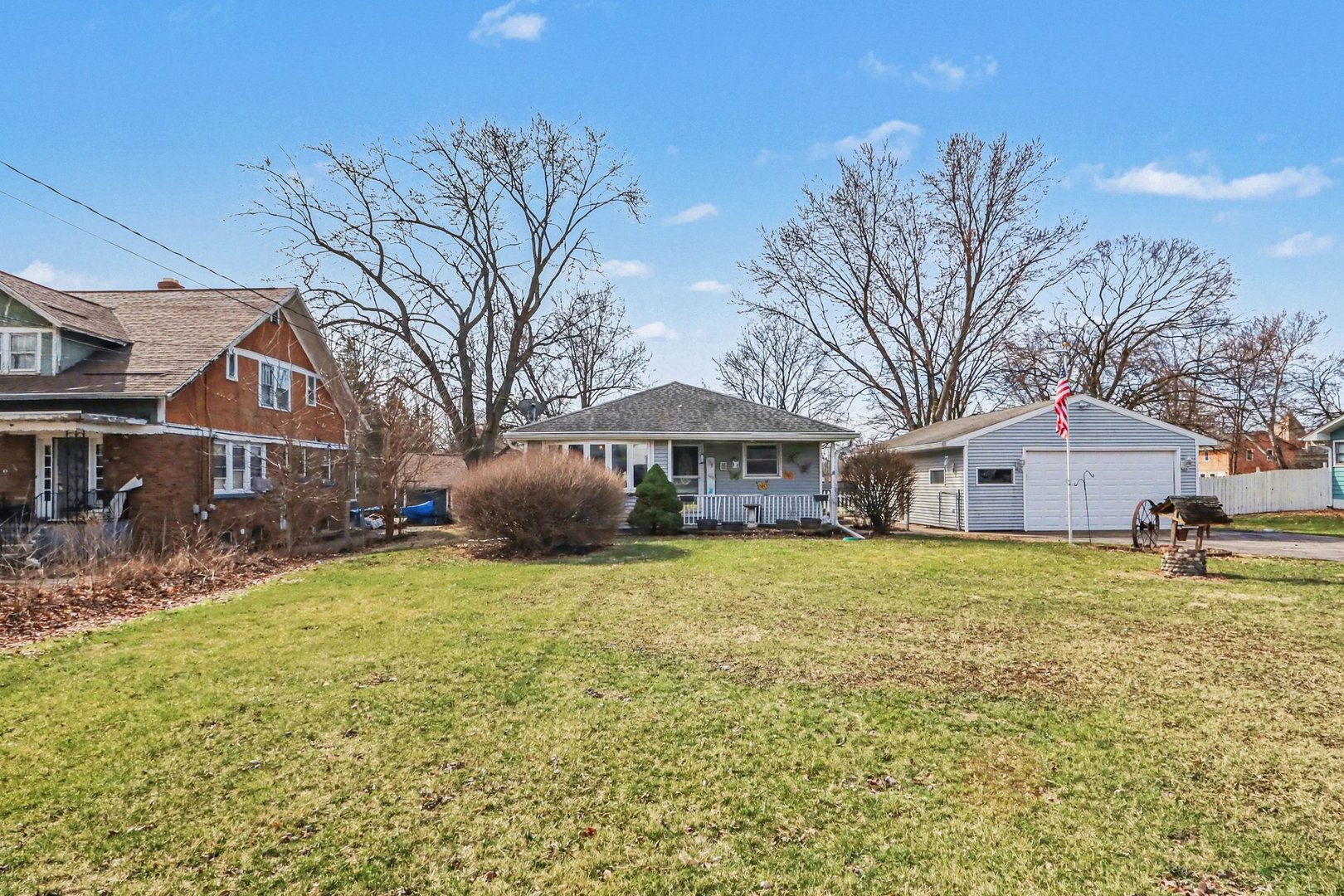 900 Old Indian Trail