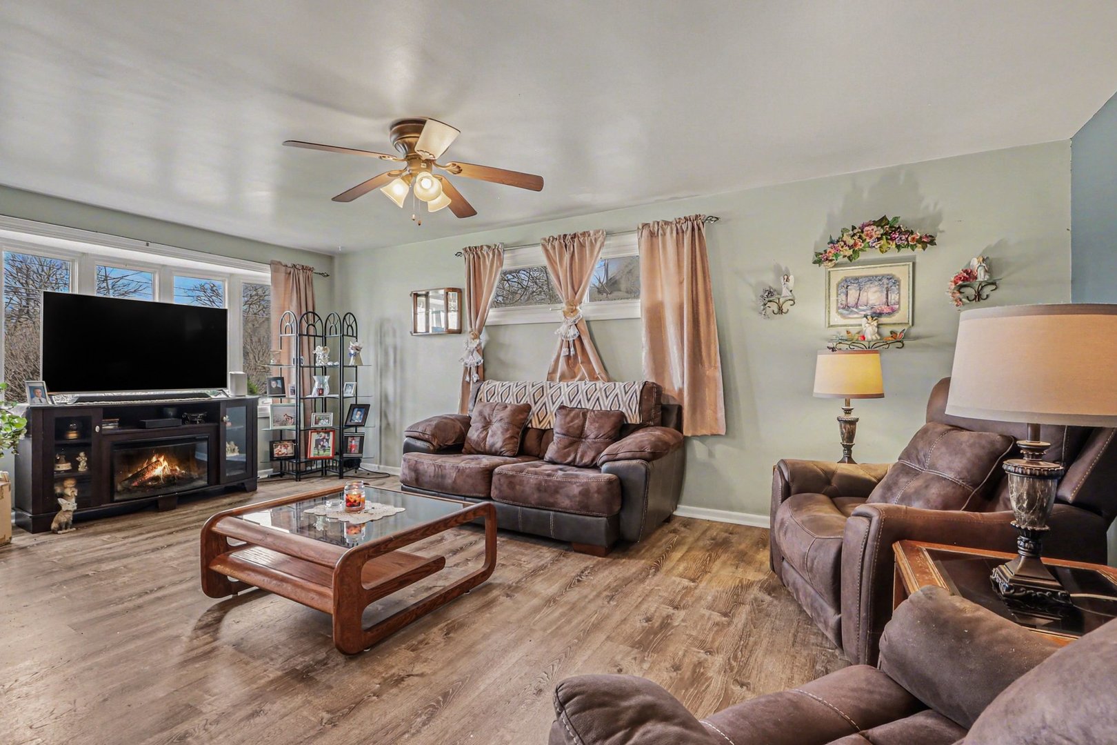 900 Old Indian Trail