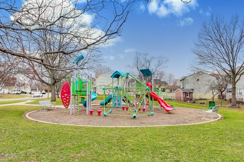 Tiny photo for 158 Jefferson Lane, Streamwood, IL 60107 (MLS # 12614835)