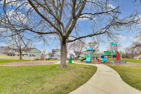 Tiny photo for 158 Jefferson Lane, Streamwood, IL 60107 (MLS # 12614835)