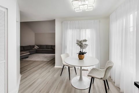 Tiny photo for 158 Jefferson Lane, Streamwood, IL 60107 (MLS # 12614835)