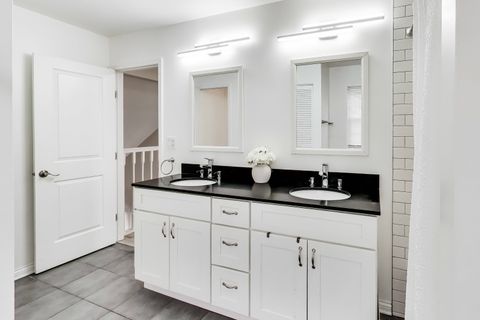 Tiny photo for 158 Jefferson Lane, Streamwood, IL 60107 (MLS # 12614835)