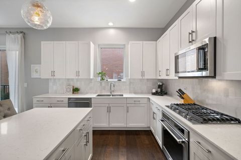 Tiny photo for 232 E 18th Street, Chicago, IL 60616 (MLS # 12517146)