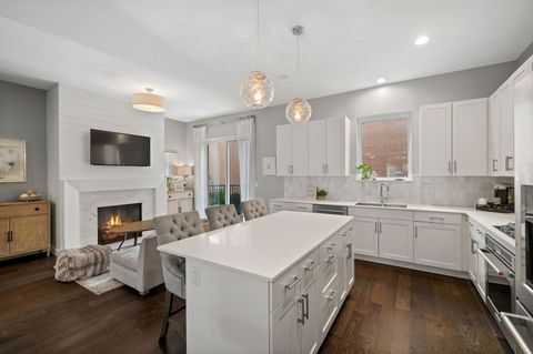 Tiny photo for 232 E 18th Street, Chicago, IL 60616 (MLS # 12517146)