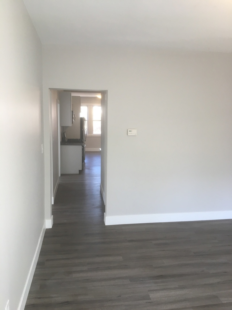 2652 N Marshfield Avenue 2F