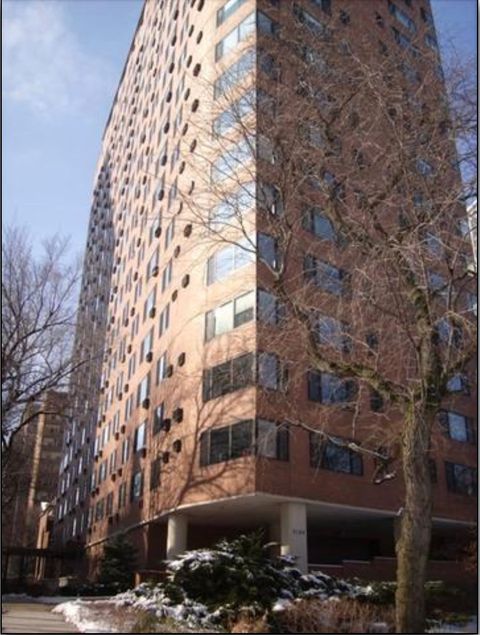 3100 N Lake Shore Drive 212 Chicago IL 60657