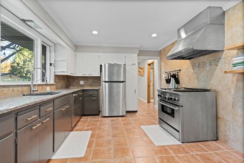 Tiny photo for 615 Tiffany Drive, Waukegan, IL 60085 (MLS # 12513496)