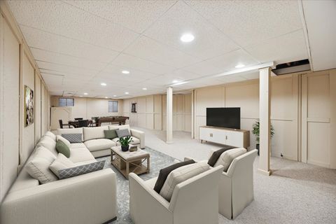 Tiny photo for 11404 Prescott Lane, Westchester, IL 60154 (MLS # 12571441)