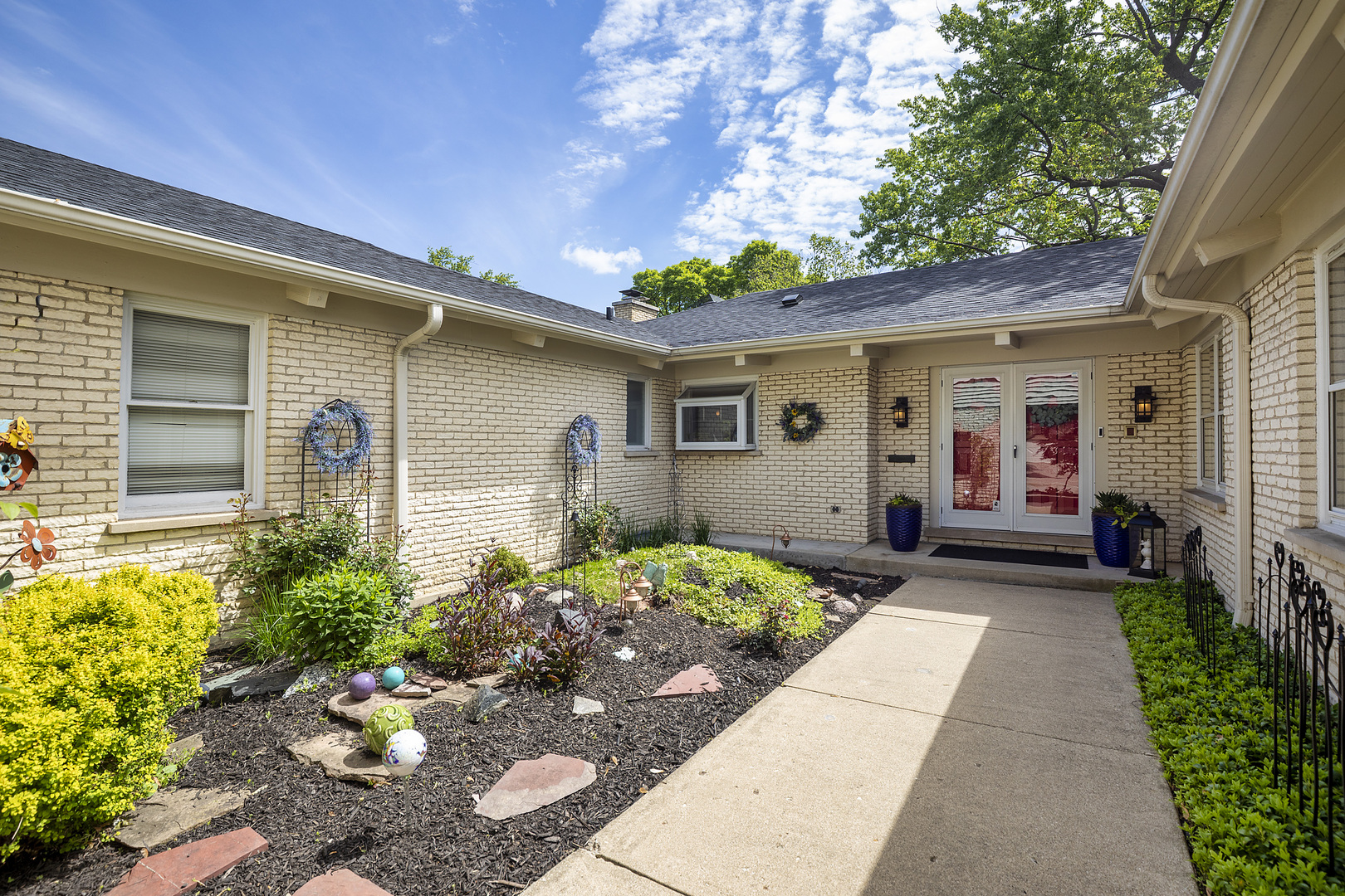 639 Touraine Terrace