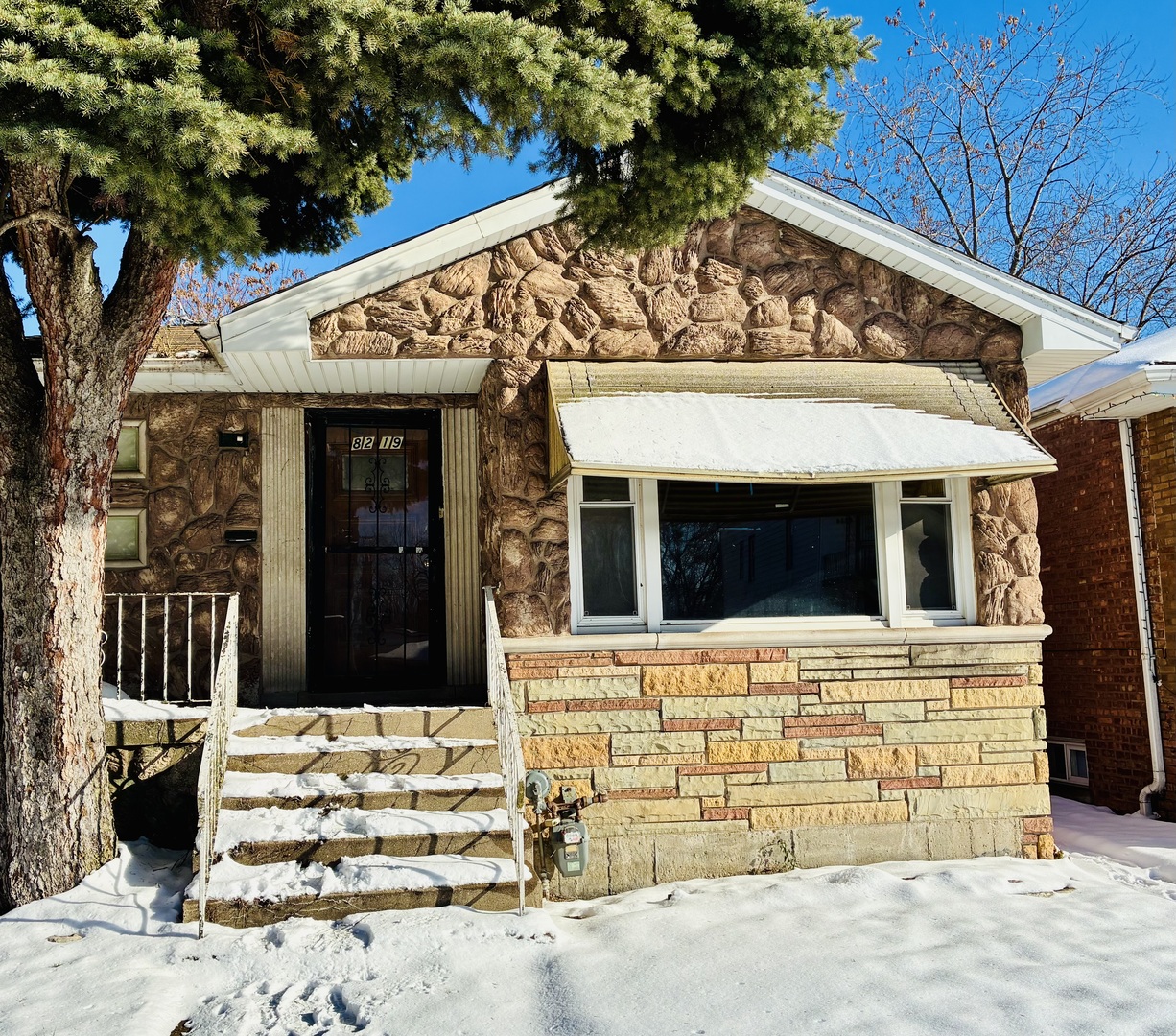 8219 S Muskegon Avenue