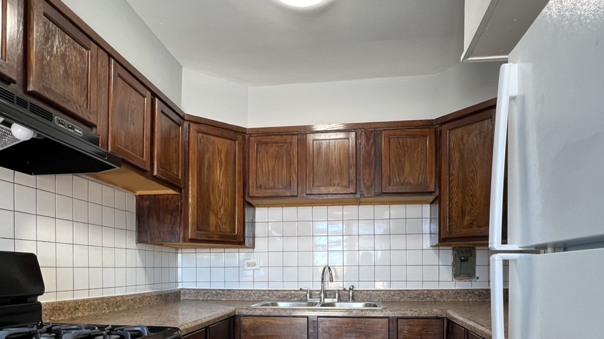 5335 N CALIFORNIA Avenue 504